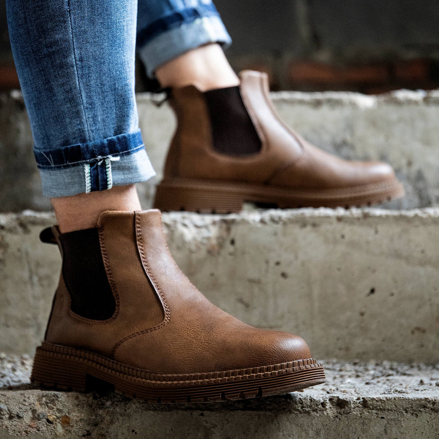 QD Waterproof Slip-On Steel Toe Boots