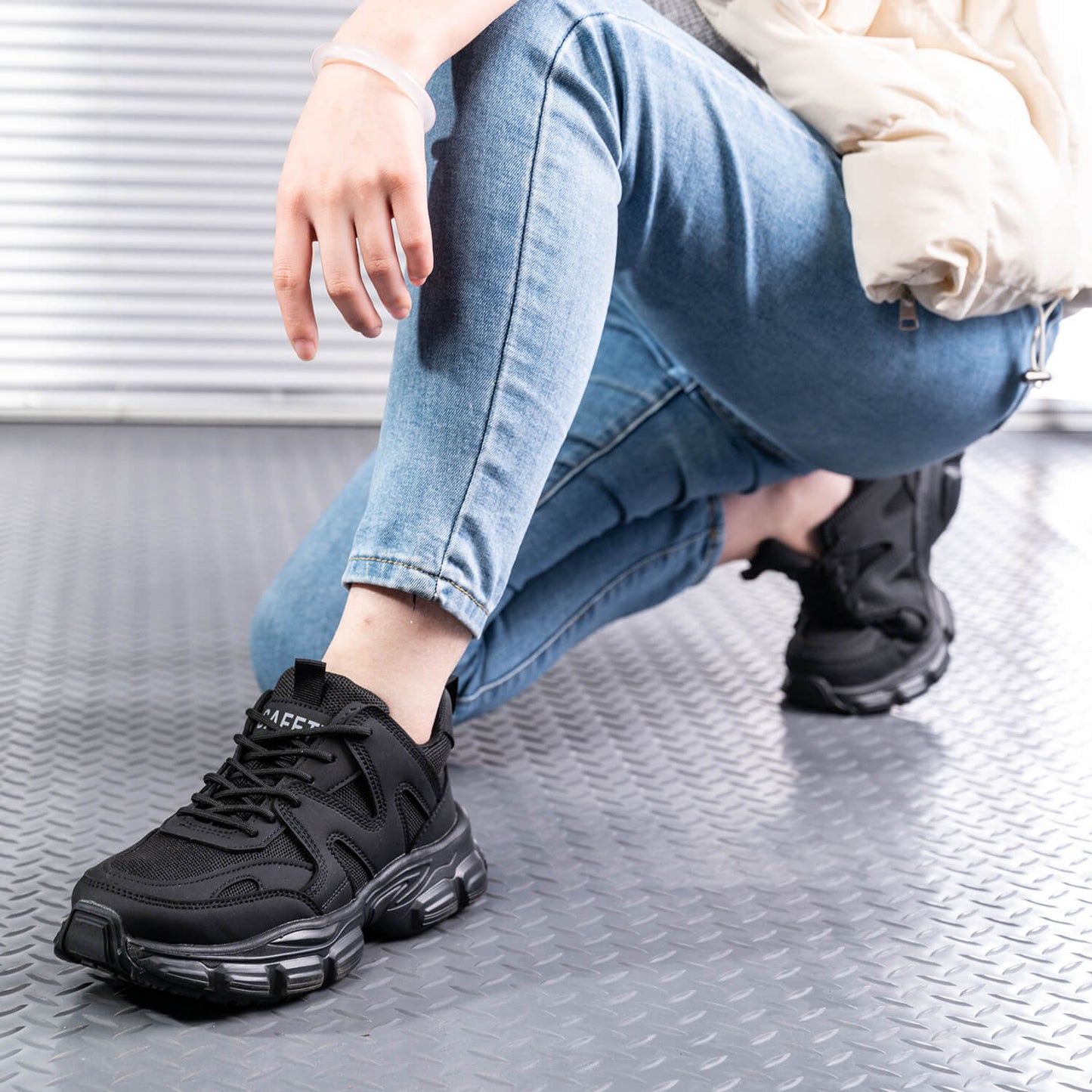 Women's Stylish Comfortable Steel Toe Shoes